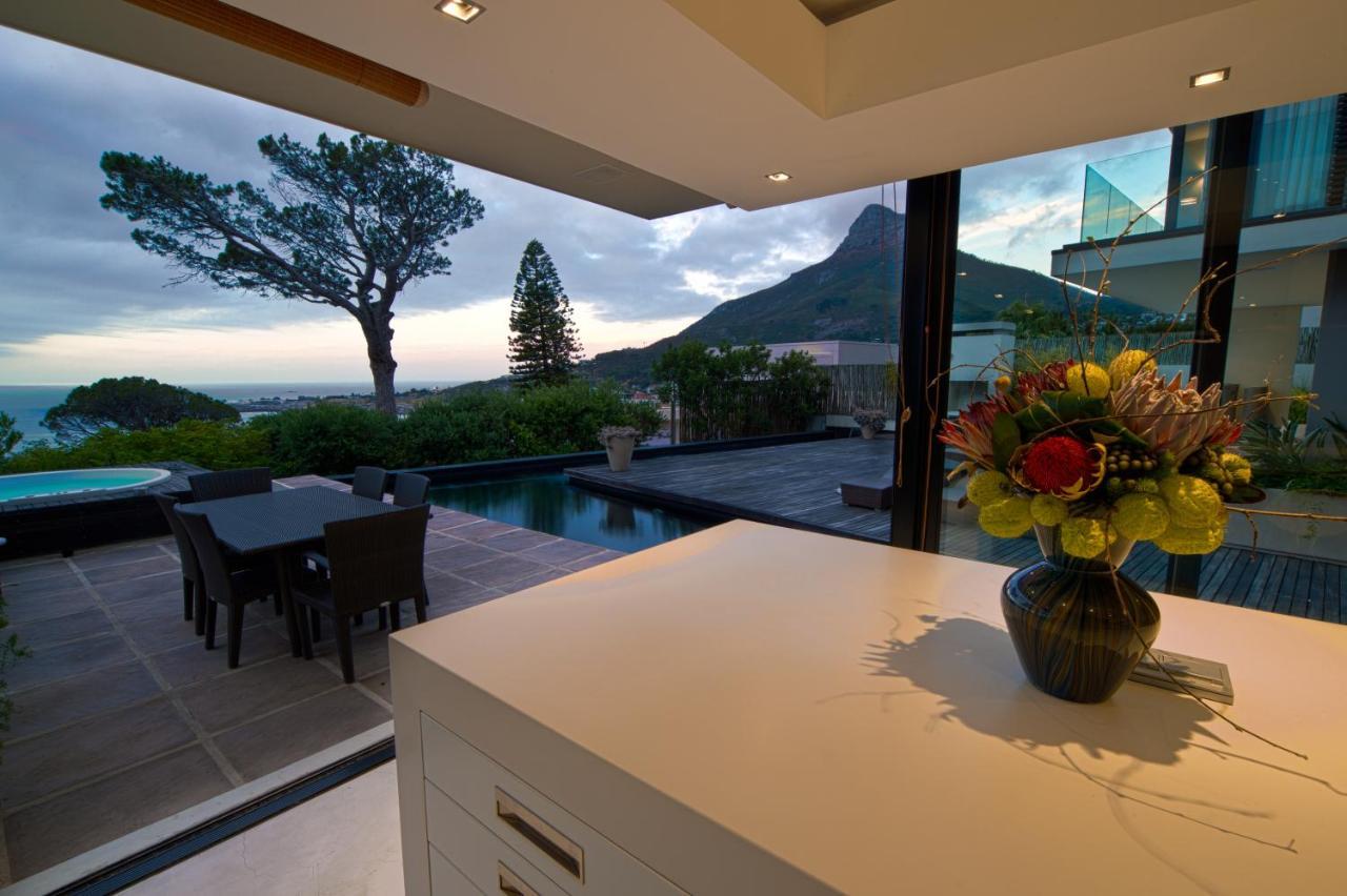 Serenity Villa 18 Ronald Rd Camps Bay Cape Town Exterior photo